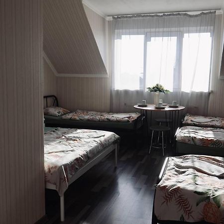 Vip Hostel Мукачево Экстерьер фото